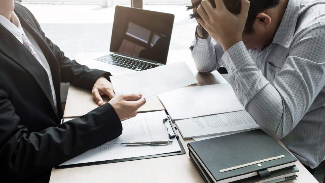 E-and-S-Property-Management-serving-eviction-notice